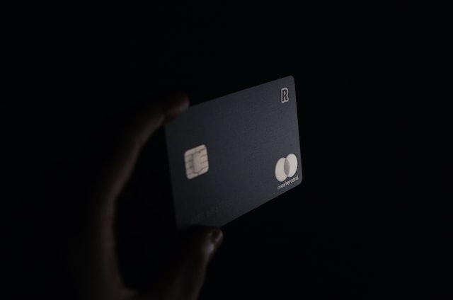 ポケットWi-Fiはデビットカードで支払えますか？
